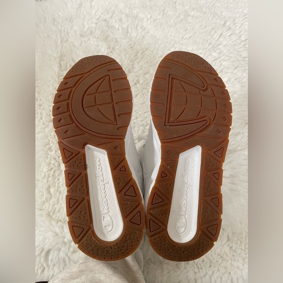 ❌SOLD❌ 🏆 Champion Sneakers KIDS - Picture 6 of 7